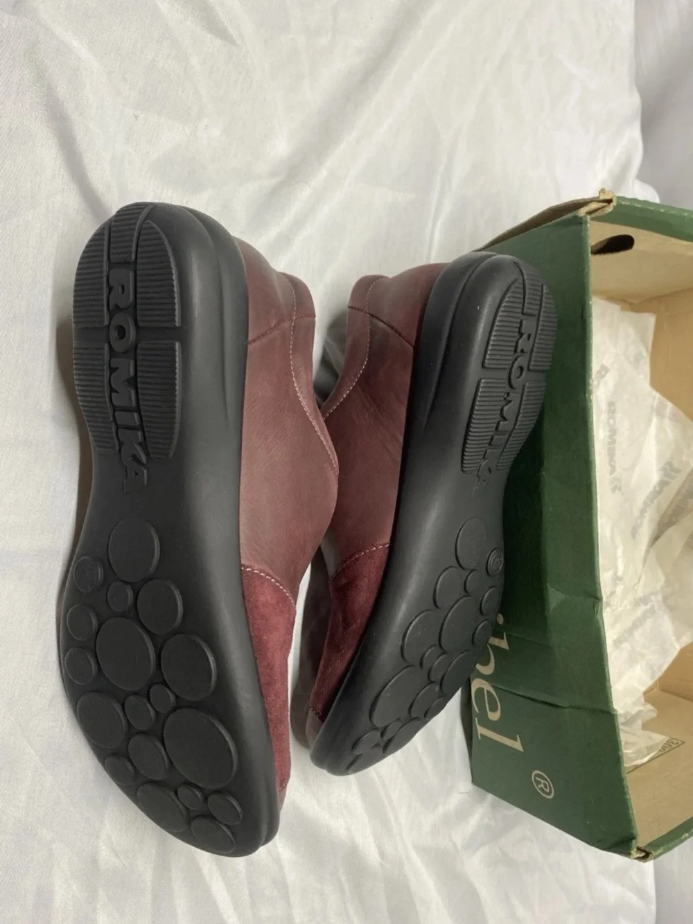 Josef Seibel Men's Slip-On Loafers in Burgundy